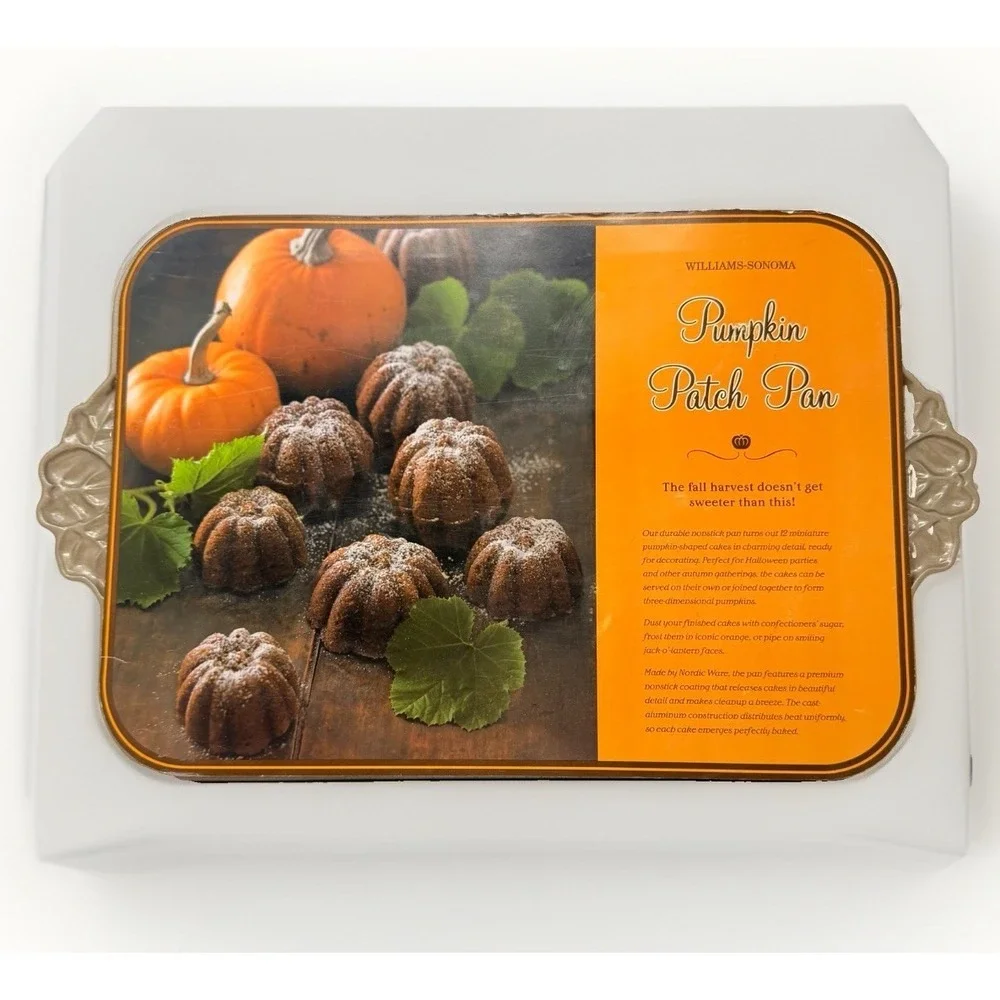 Williams-Sonoma Nordic Ware Cast Aluminum Pumpkin Patch Pan 12 NEW Mini Cakes